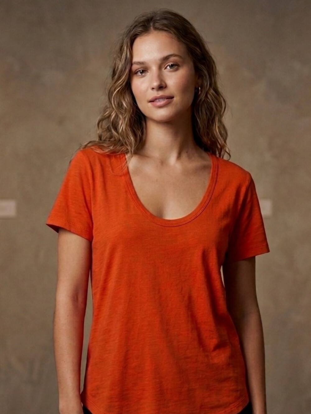Wilfred Free Orange Scoop Neck Short Sleeve Tee